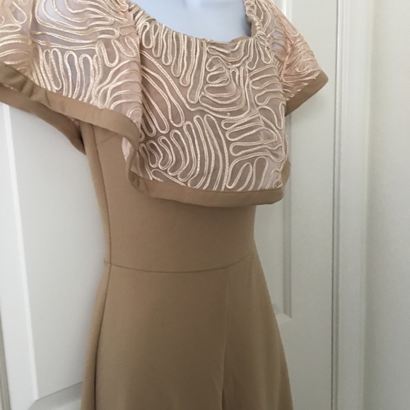 Va Va Voom. Women cream Jumpsuit. Sample model. - Picture 3 of 5